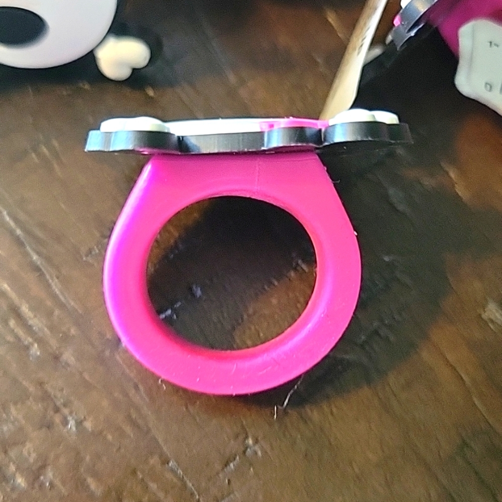 Pink Skull Rings - Picture 3 of 5